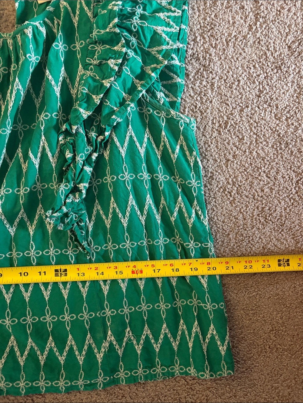 Universal Thread Green Geometric Ruffle Sleeve Blouse - Picture 4 of 5